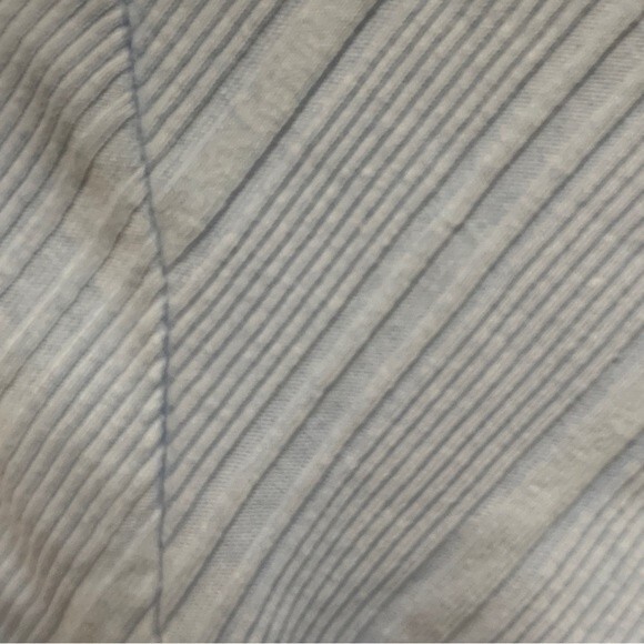 Zara Light Blue Ribbed V-Neck Short Sleeve Crop Top with Front Tie Detail Size L - Picture 4 of 8